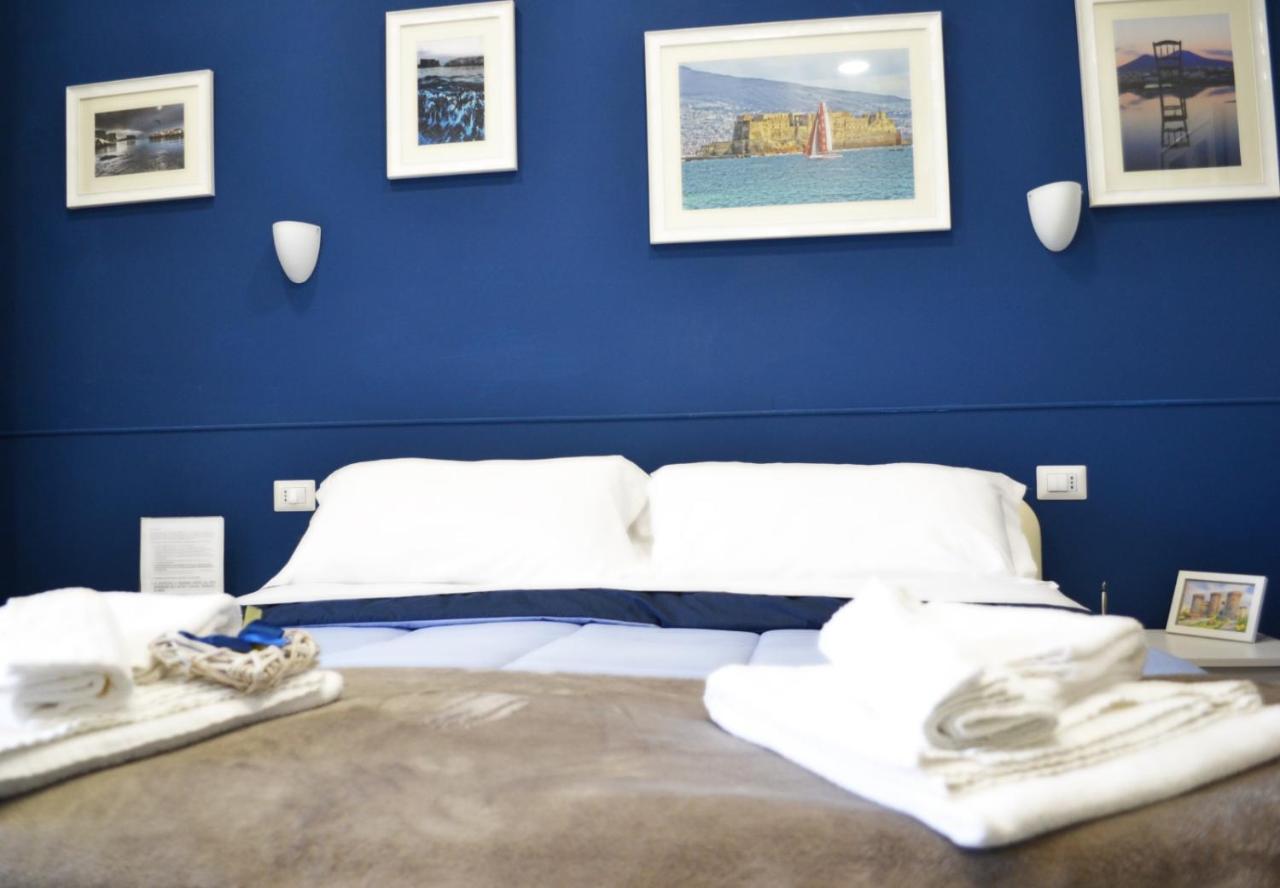 Il Viaggio Di Dante Historical Center Bed & Breakfast Наполи Екстериор снимка