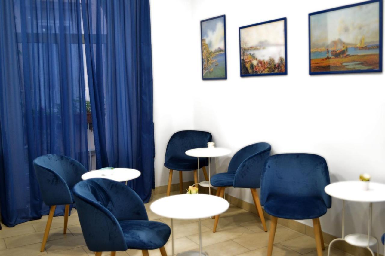 Il Viaggio Di Dante Historical Center Bed & Breakfast Наполи Екстериор снимка